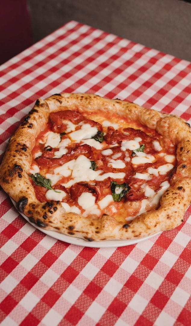 Totò e Peppino: La auténtica pizza napolitana