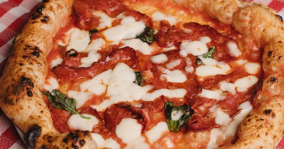 Totò e Peppino: La auténtica pizza napolitana