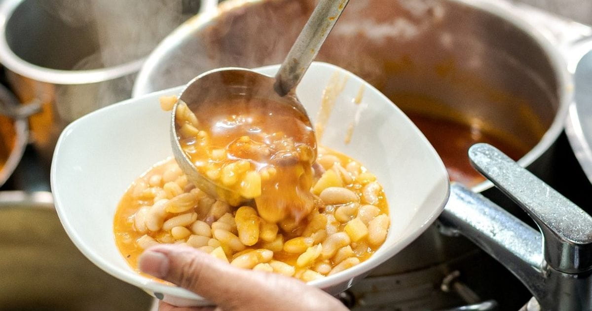 Casa Salvador: El rabo de toro mítico de Madrid