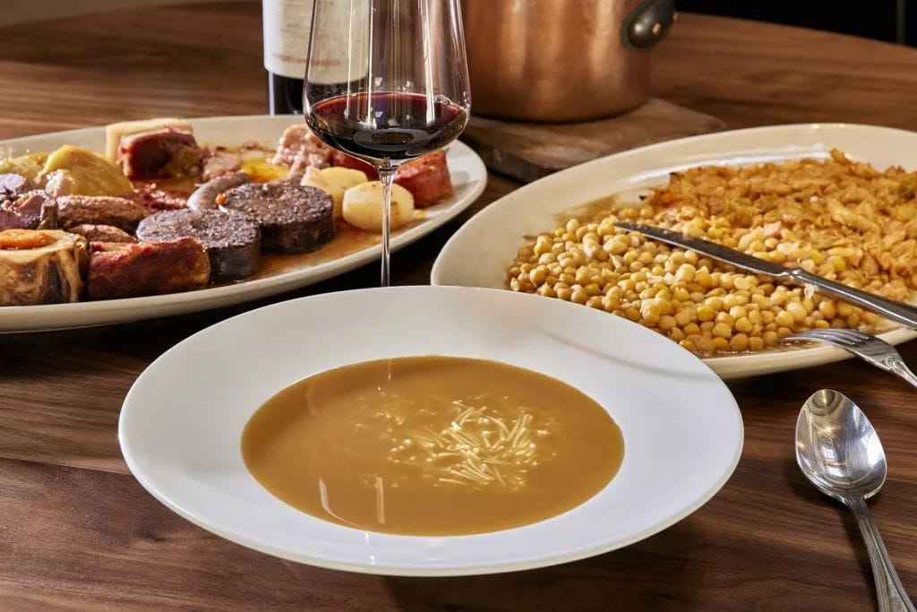 Casa Salvador: El rabo de toro mítico de Madrid