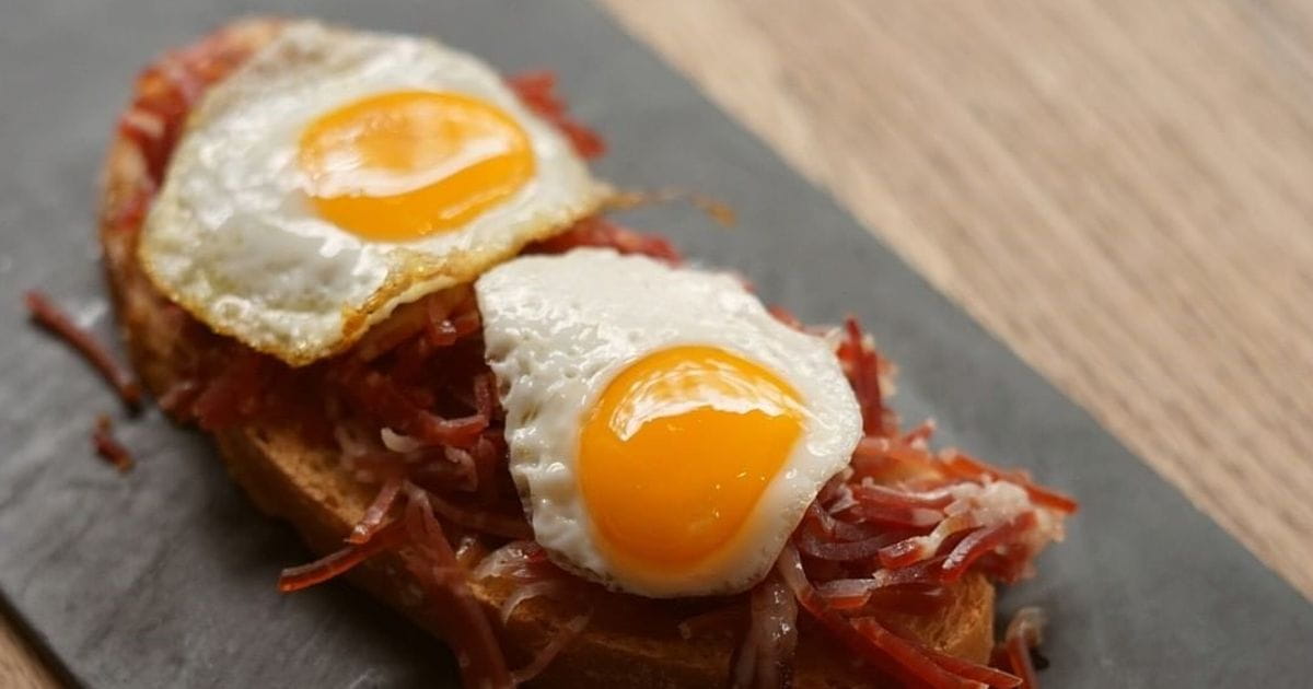 Lateral: Pinchos, raciones y terraza