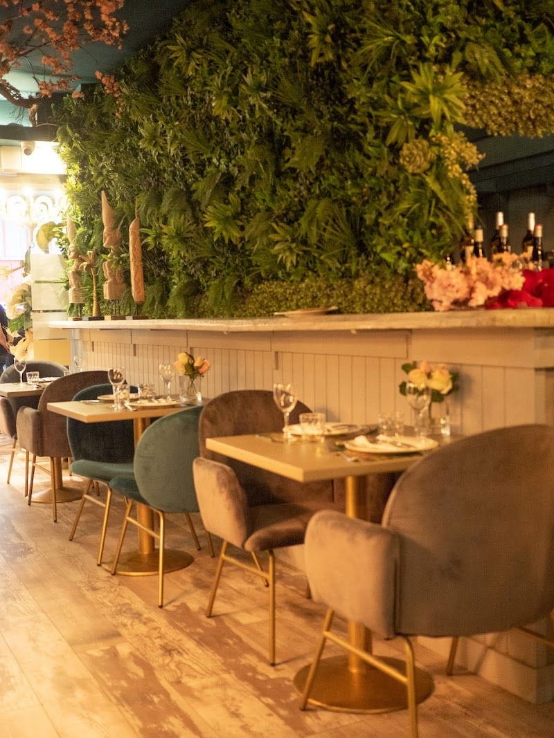  La Jungla: Restaurante y Coctelería en Barcelona