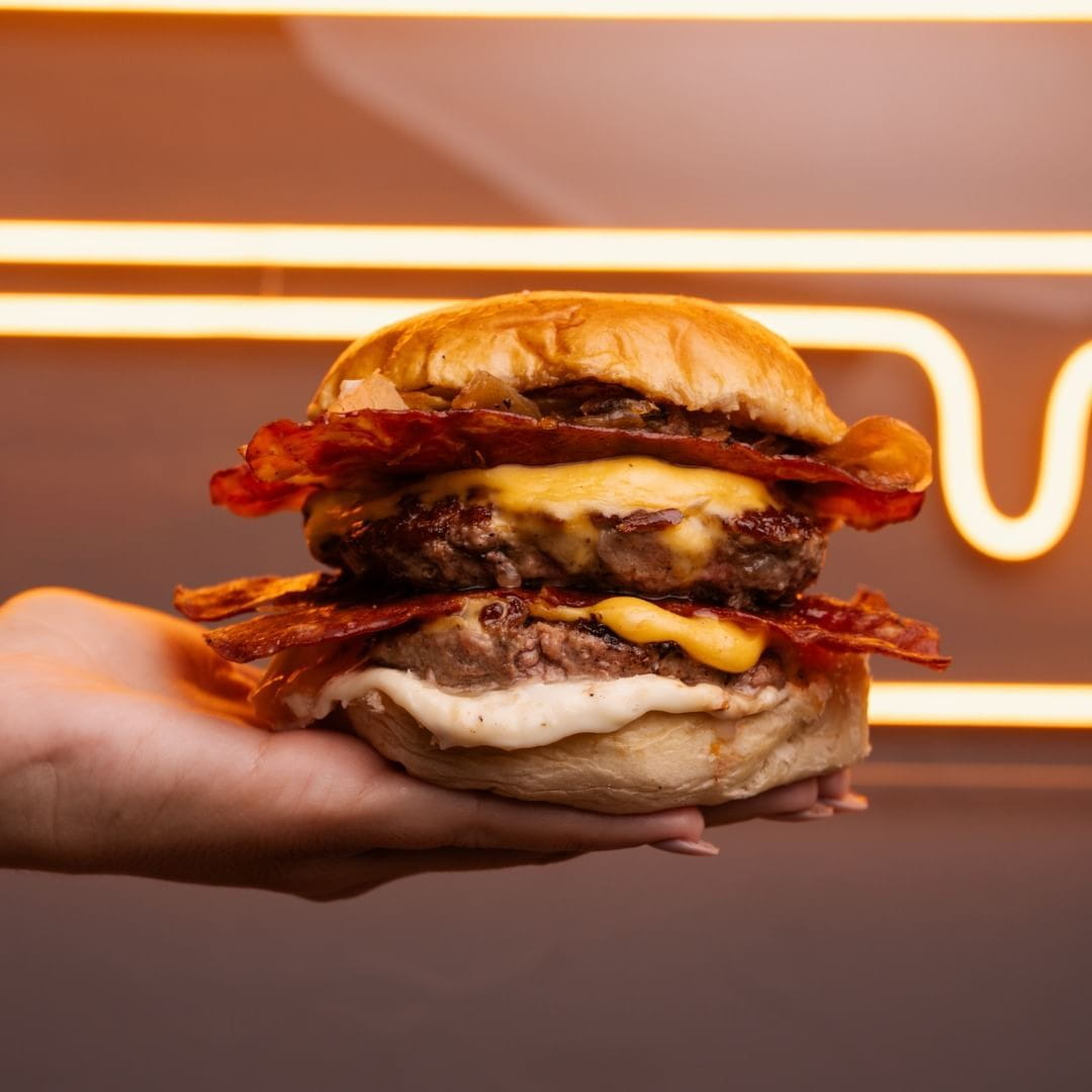 Aires Burger Bar