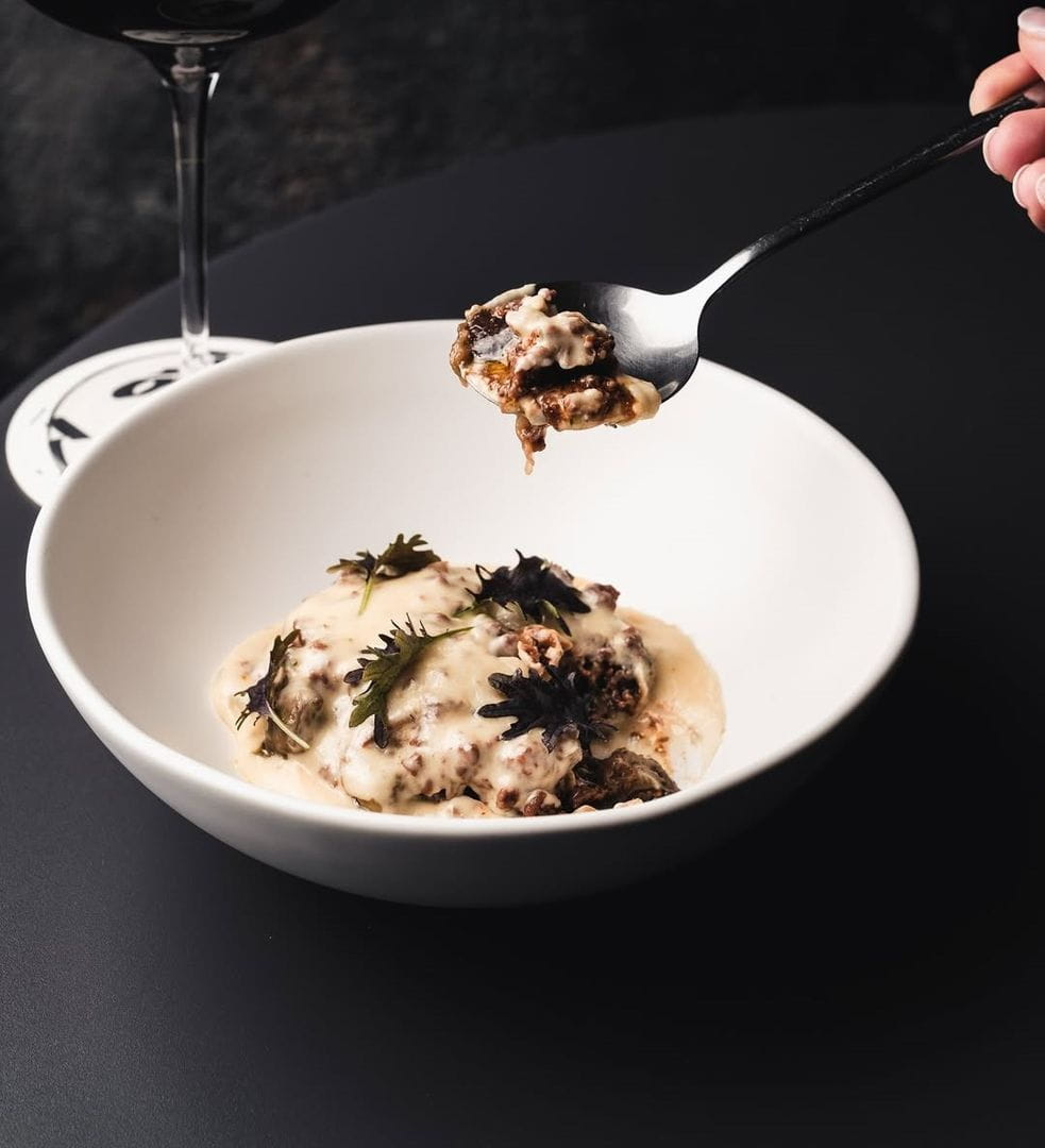 Hiro Malasaña: Fusión, Cocina de Autor y Ambiente de Moda en Madrid