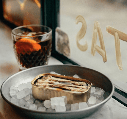 Cañas y Tapas: Tapeo Clásico y Gran Terraza en Plaza Olavide